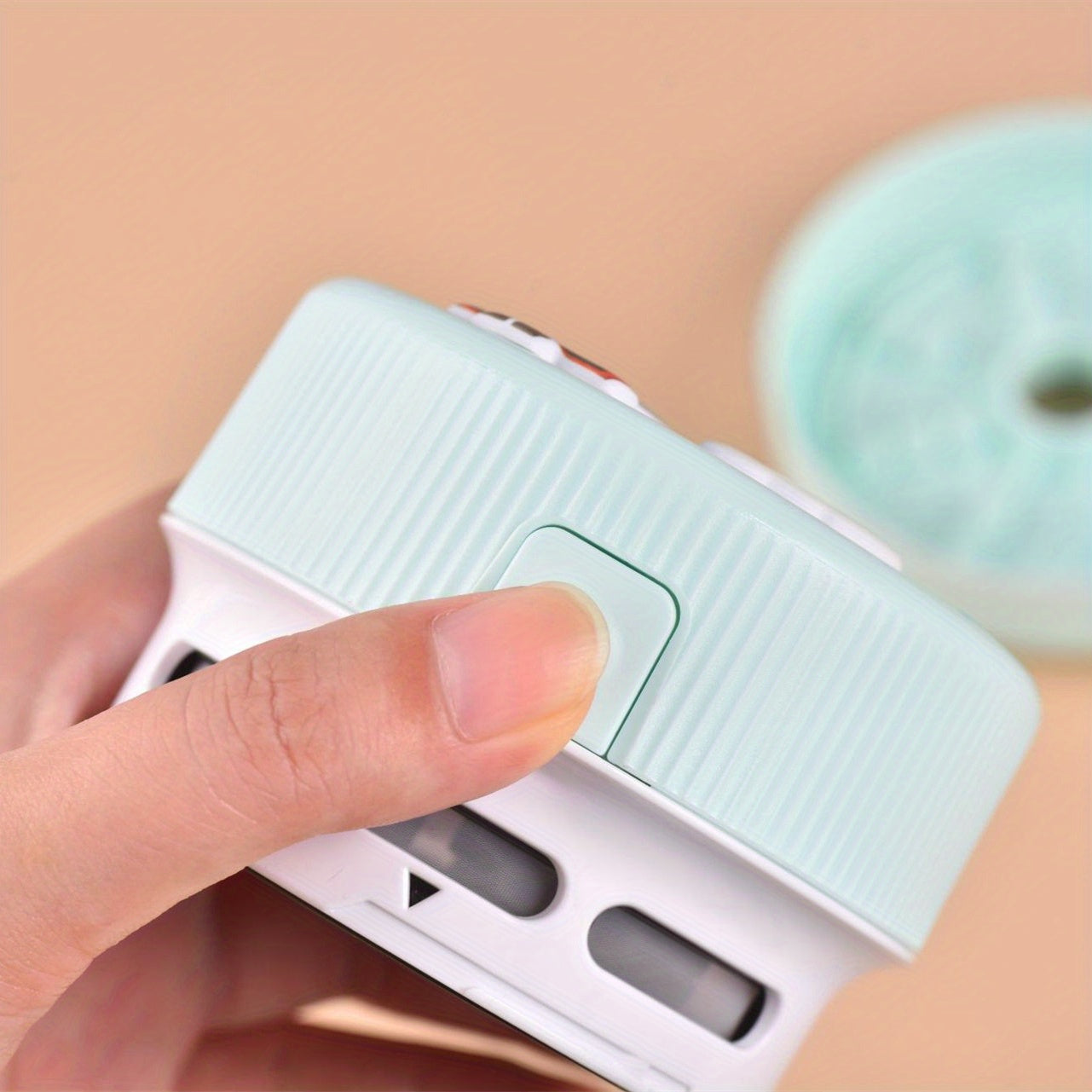 Mini Desktop Vacuum Cleaner: Cute, Keep Your Desk Spotless & Dust-Free!